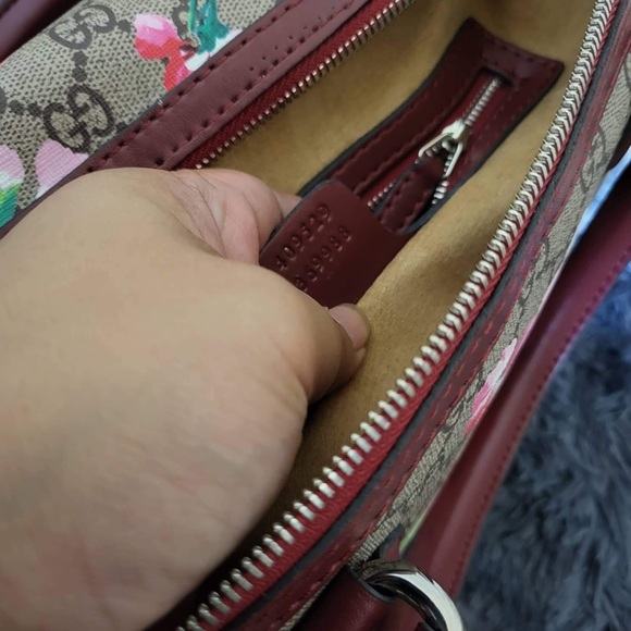 Gucci purses good condition - Picture 4 of 6